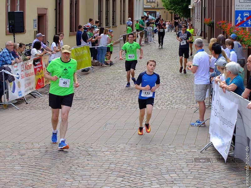 altstadtlauf2019__225.jpg