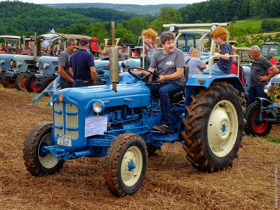 bulldogtreffen2023__352-01.jpg