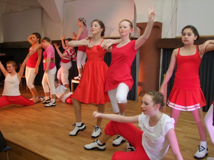 hughesdancers_649.jpg