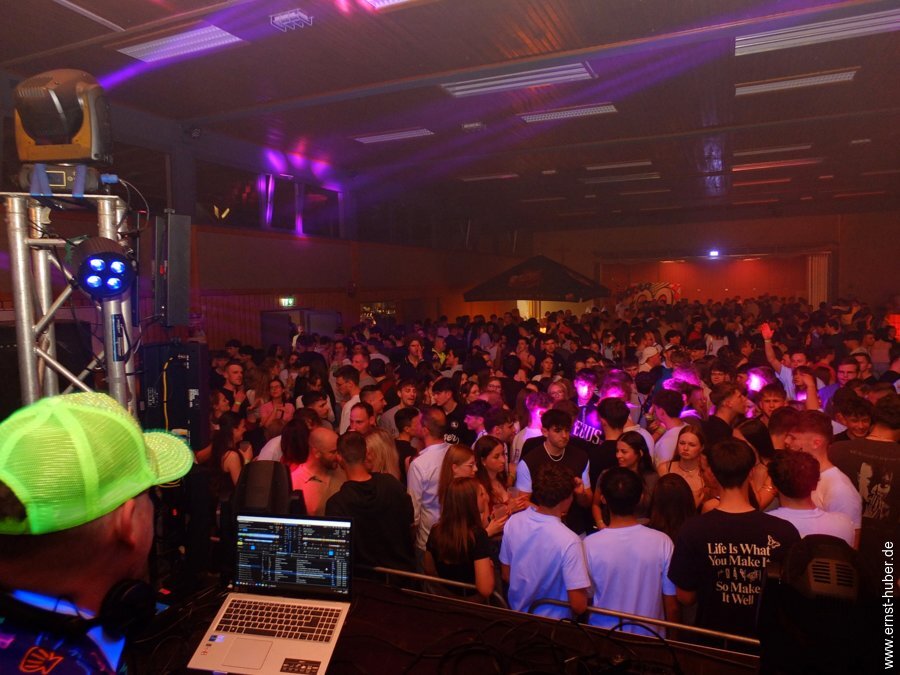 neonparty2025-___103.jpg